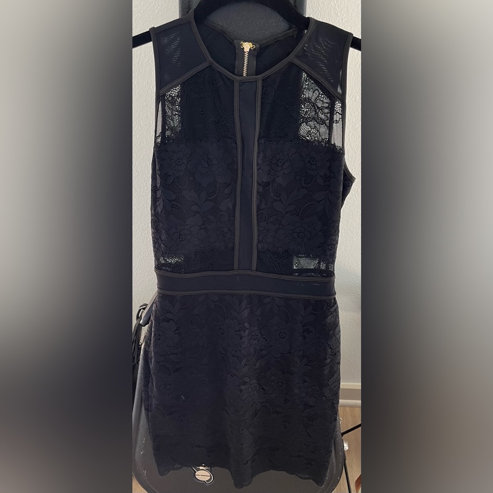GUESS black lace dress S